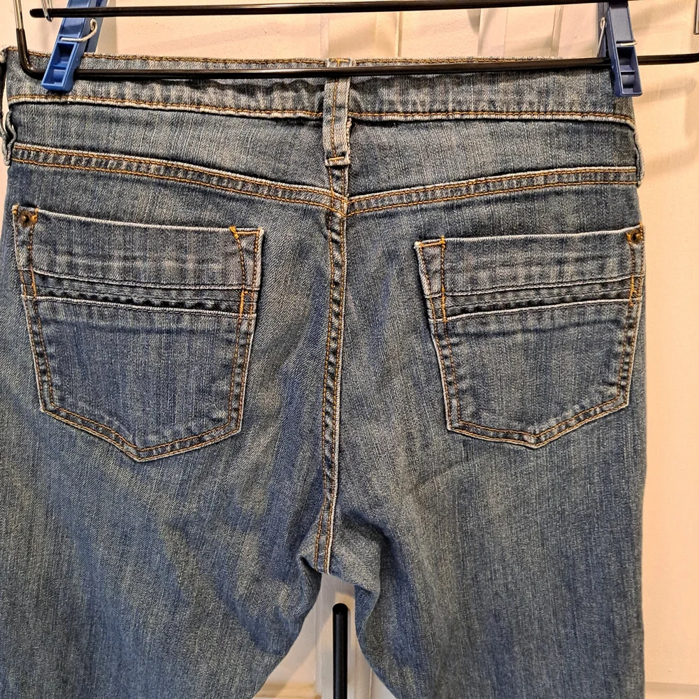 GAP Women's Boyfriend Jeans in Blue - Picture 6 of 6
